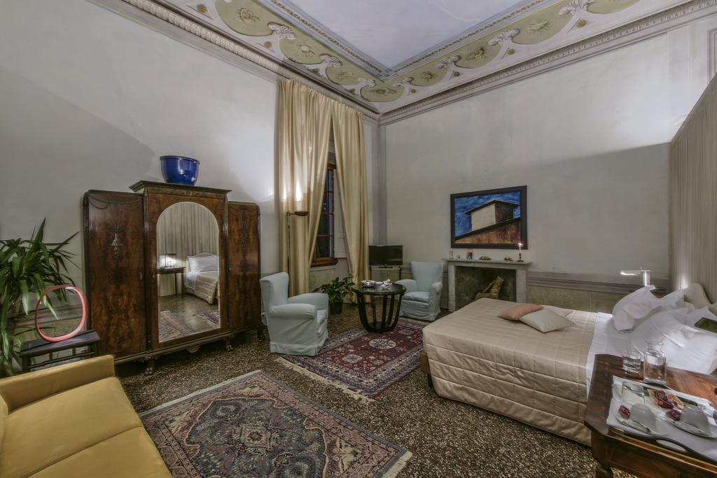 Torre Dei Lari Residenza D'Epoca Bed & Breakfast Firenze Eksteriør bilde
