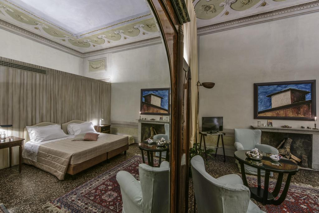 Torre Dei Lari Residenza D'Epoca Bed & Breakfast Firenze Eksteriør bilde