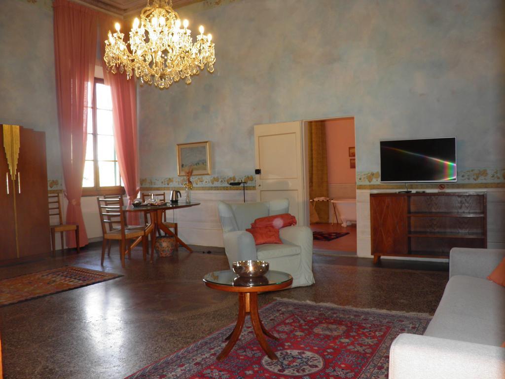 Torre Dei Lari Residenza D'Epoca Bed & Breakfast Firenze Eksteriør bilde